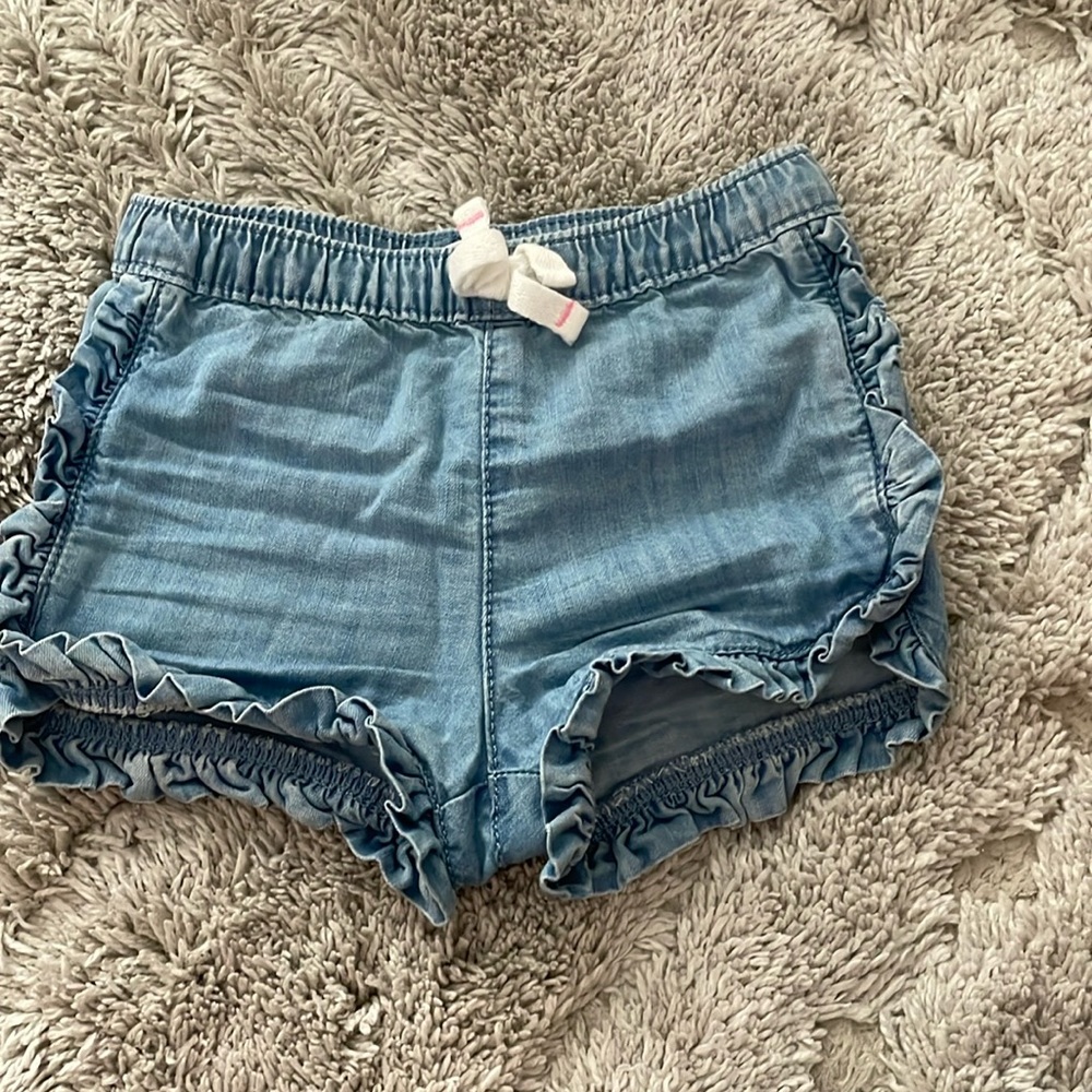 Jean shorts size: 18 months.